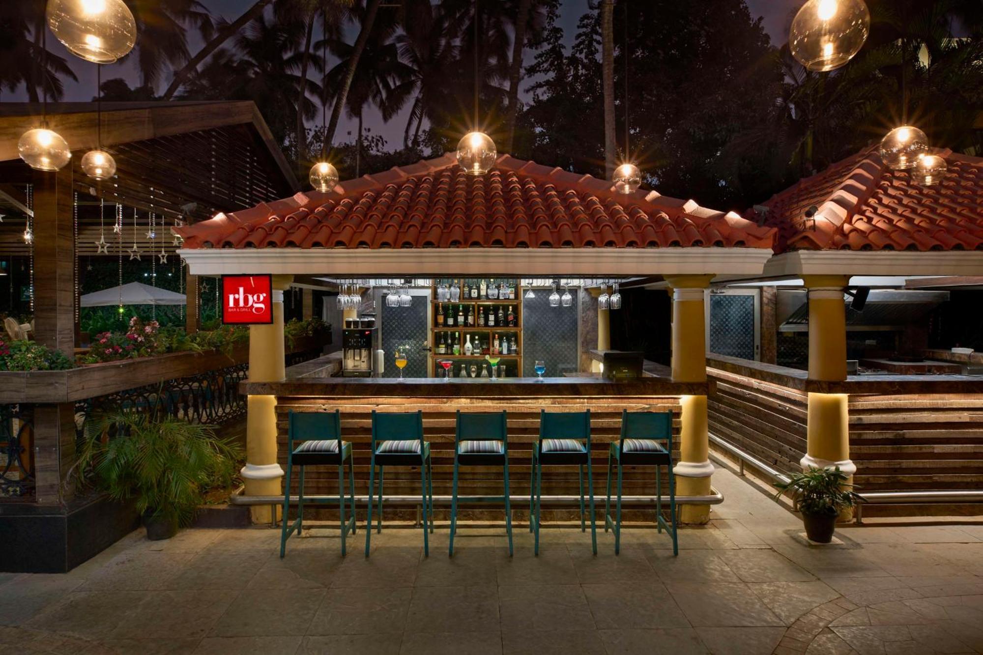 Park Inn By Radisson Goa Candolim Esterno foto