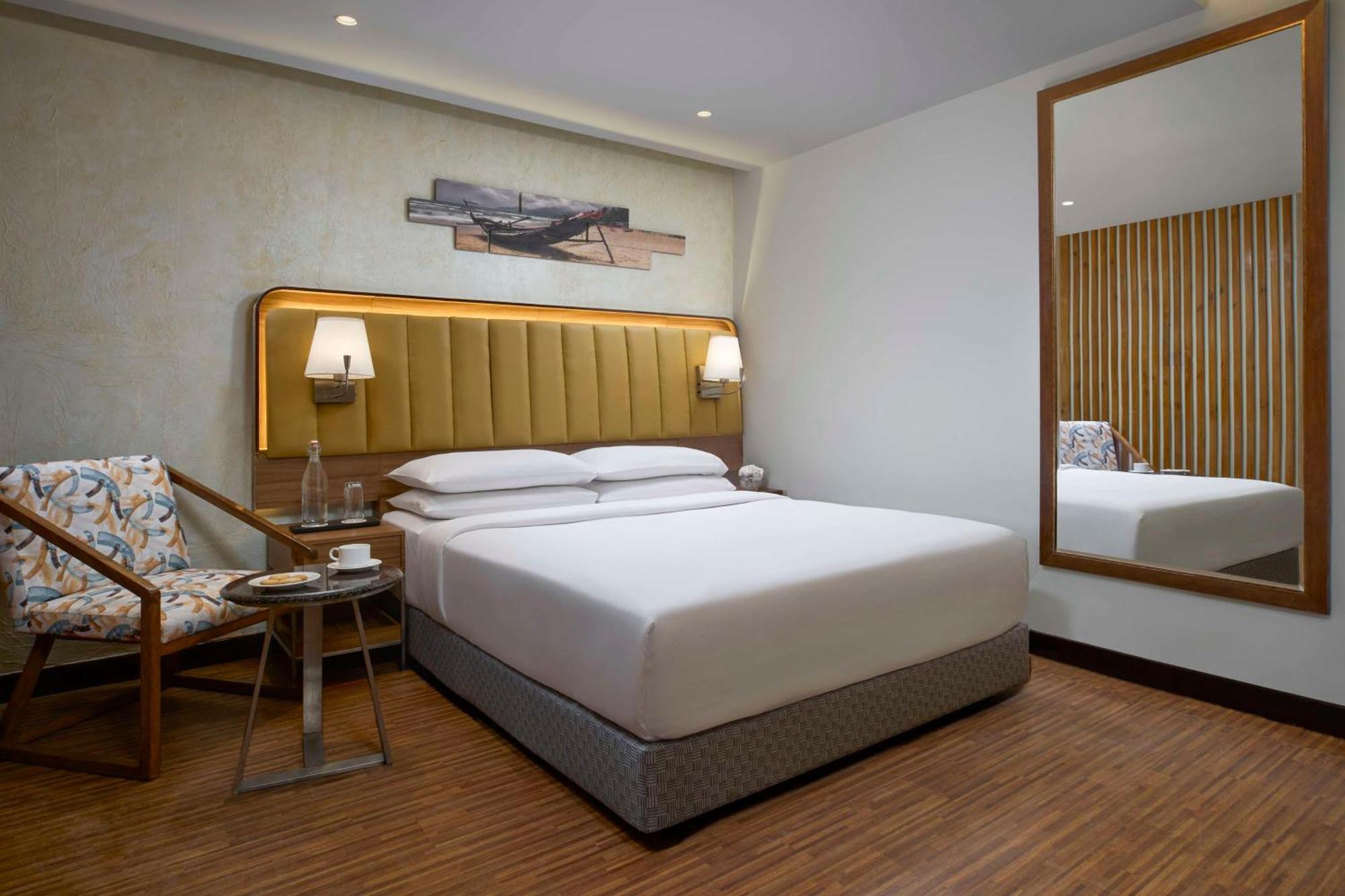 Park Inn By Radisson Goa Candolim Esterno foto
