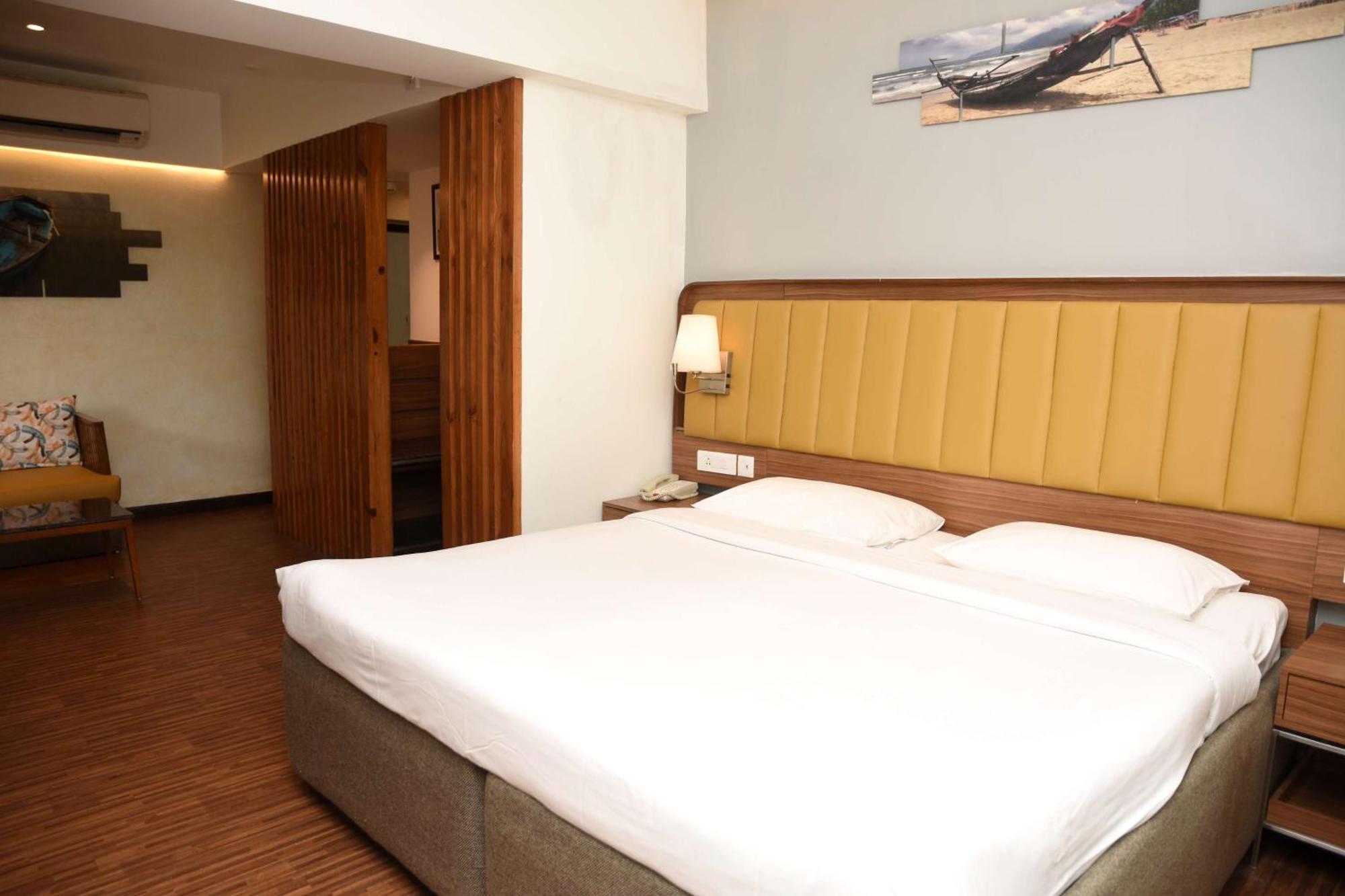 Park Inn By Radisson Goa Candolim Esterno foto
